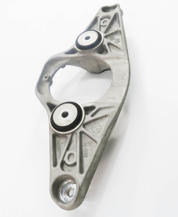 Thumbnail 3: 2014 BMW M6 ///M (F06) REAR DIFFERENTIAL GEAR CARRIER MOUNT MOUNTING BRACKET