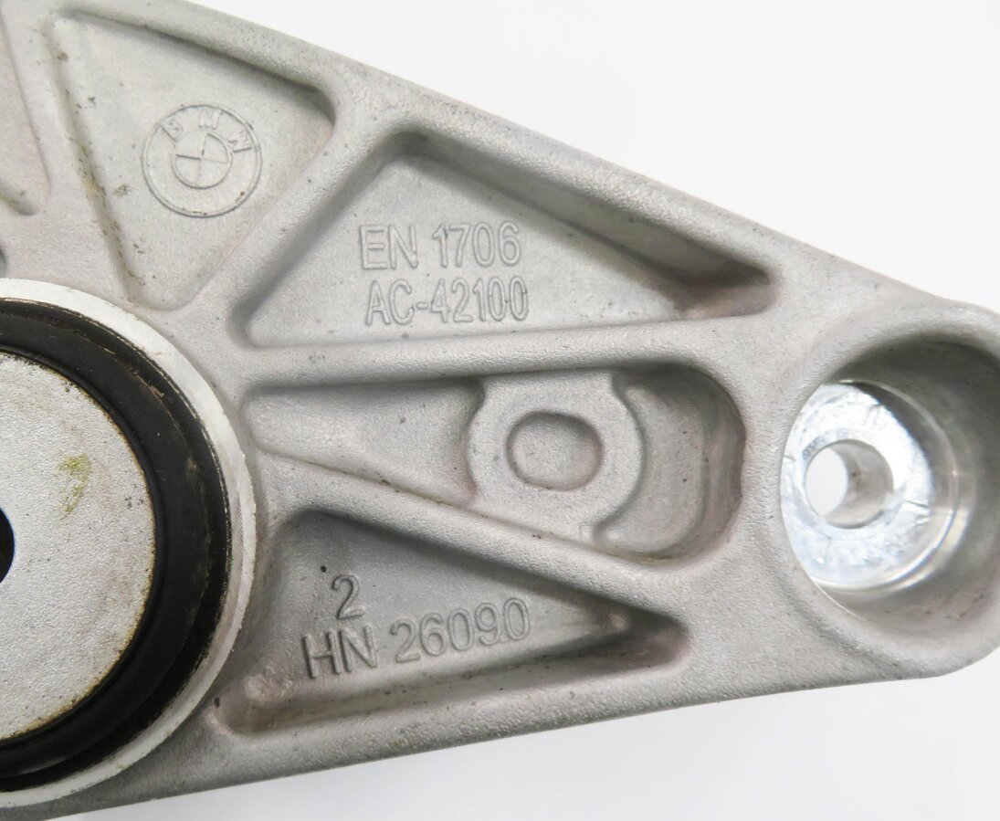 Thumbnail 8: 2014 BMW M6 ///M (F06) REAR DIFFERENTIAL GEAR CARRIER MOUNT MOUNTING BRACKET