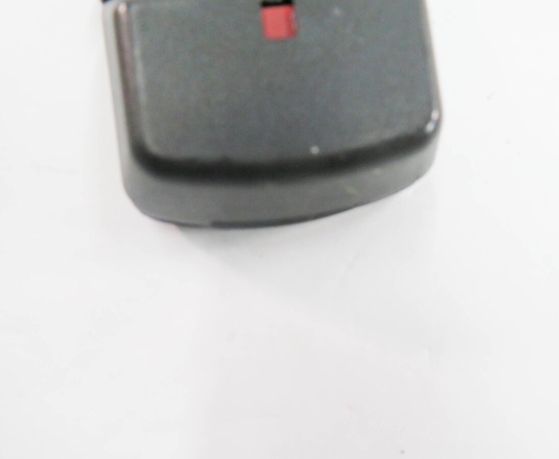 Thumbnail 6: 2014 BMW M6 ///M (F06) GRAN COUPE - REAR SEAT SEATBELT RECEIVER SET (BLACK)