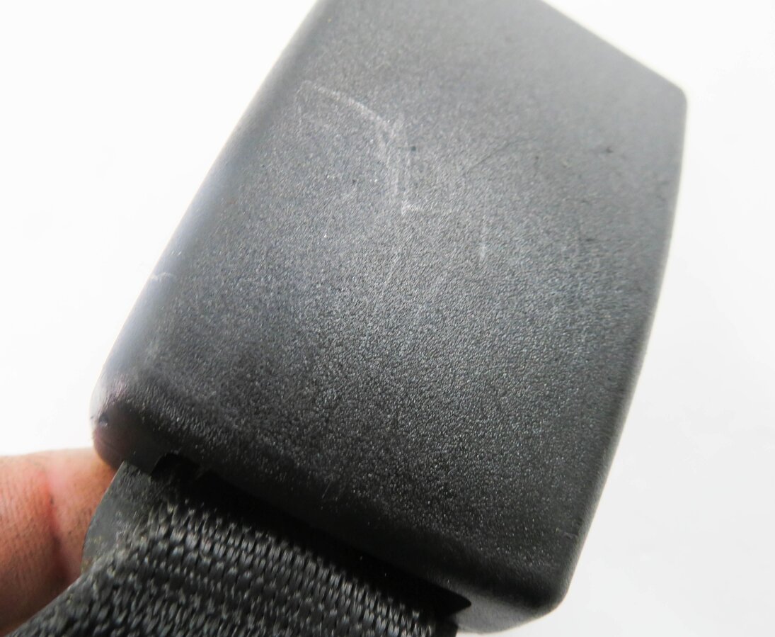 Thumbnail 7: 2014 BMW M6 ///M (F06) GRAN COUPE - REAR SEAT SEATBELT RECEIVER SET (BLACK)