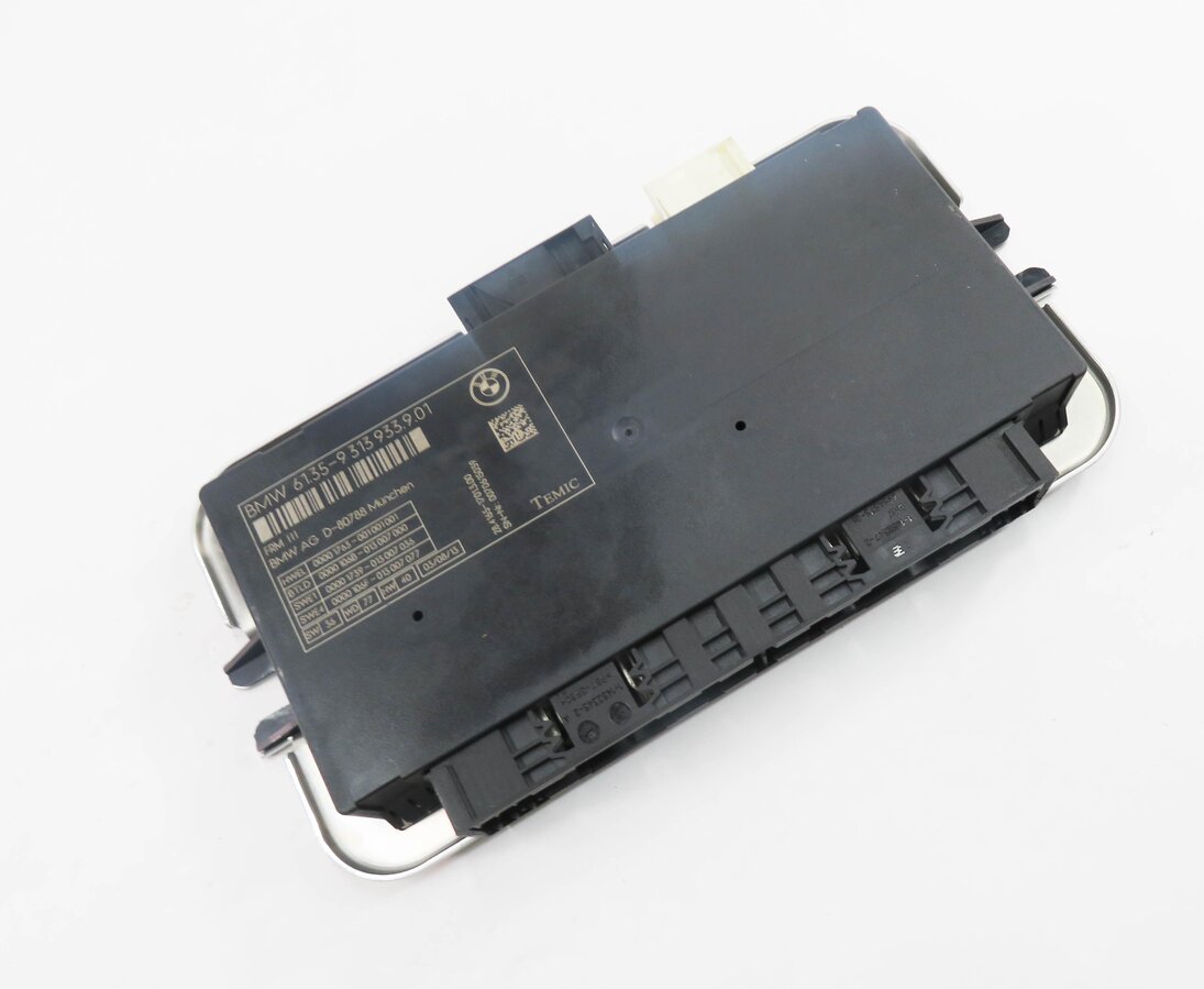 10-17 BMW 528i 535i 550i 650i 750i M5 X3 X6 - FRMIII BODY LIGHT CONTROL MODULE