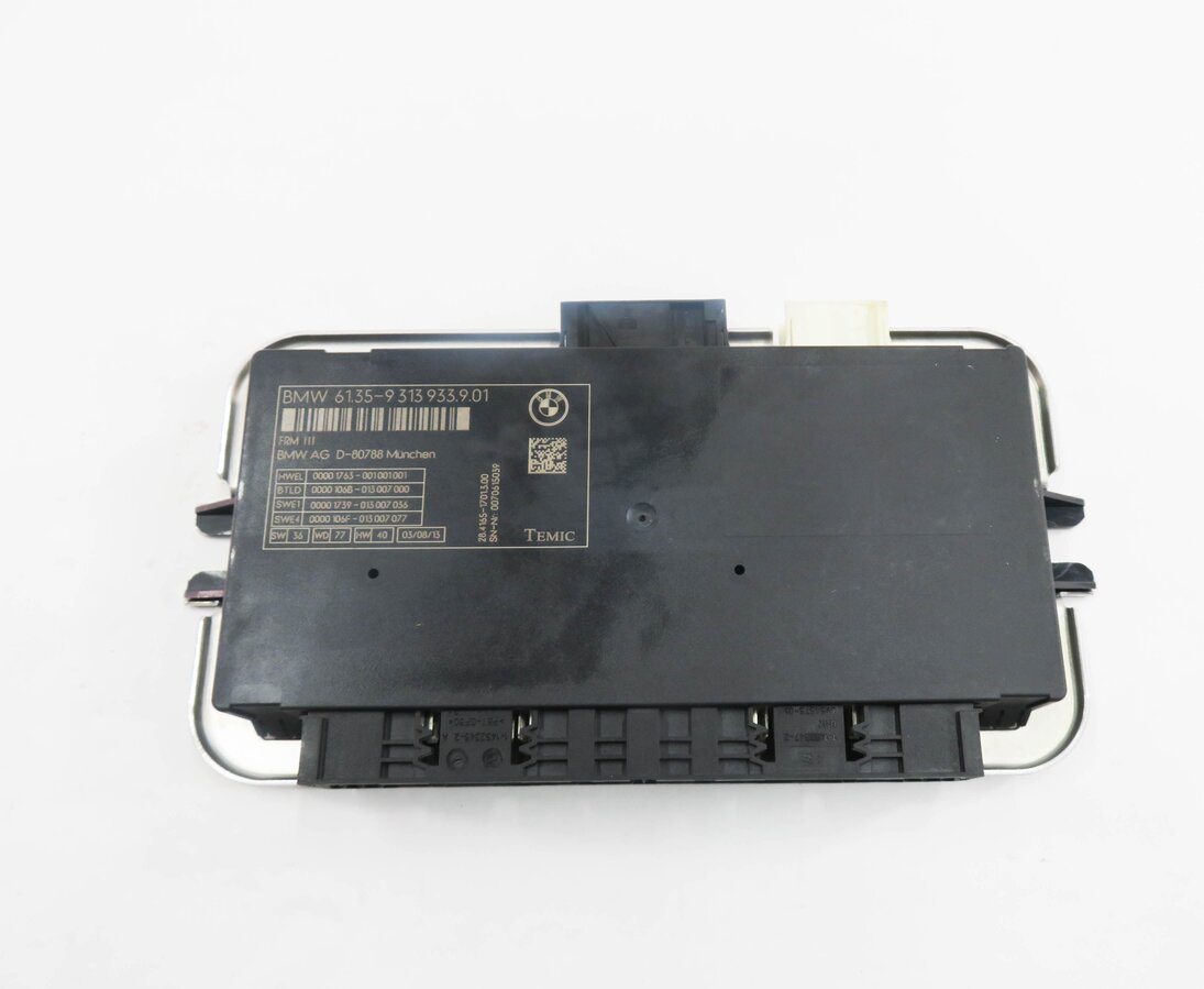 Thumbnail 2: 10-17 BMW 528i 535i 550i 650i 750i M5 X3 X6 - FRMIII BODY LIGHT CONTROL MODULE
