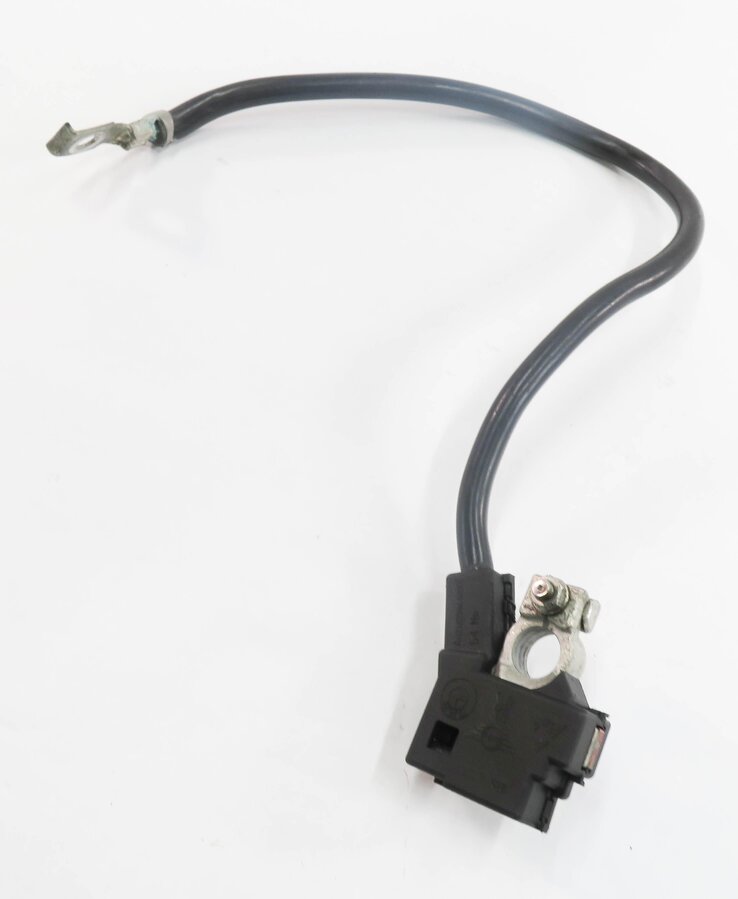 Thumbnail 2: 2014 BMW M6 ///M (F06) NEGATIVE BATTERY CABLE IBS