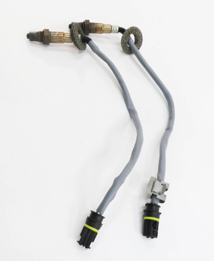Thumbnail 4: 2014 BMW M6 ///M (F06) 4.4L S63 TWIN TURBO ENGINE - REAR OXYGEN SENSOR SET-2