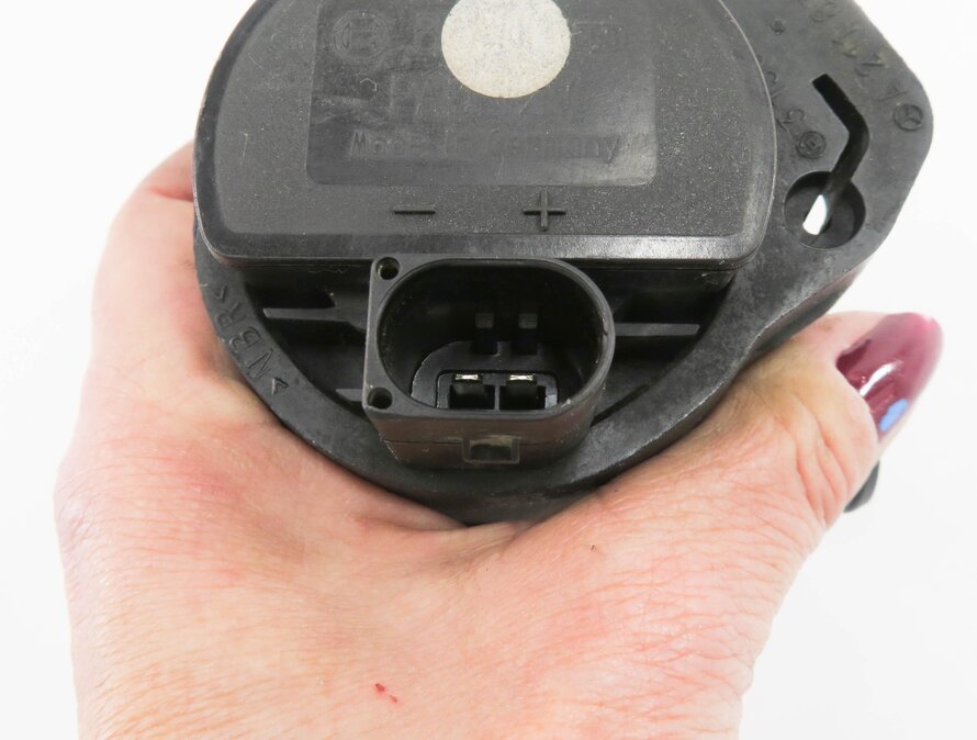 Thumbnail 7: 2010 MERCEDES S400 (W221) SECONDARY AUX AUXILIARY WATER COOLANT PUMP