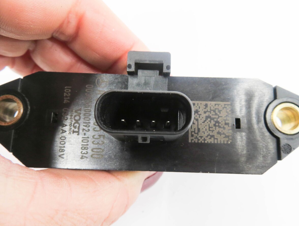 Thumbnail 6: 2010 MERCEDES S400 (W221) HYBRID - TRANSMISSION ROTATOR STARTER POSITION SENSOR