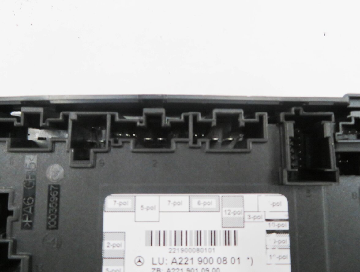 Thumbnail 6: 2010 MERCEDES S400 (W221) LEFT FRONT DRIVER DOOR CONTROL MODULE