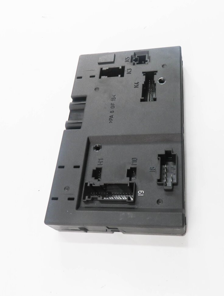 Thumbnail 4: 2010 MERCEDES S400 (W221) REAR SIGNAL ACQUISITION CONTROL MODULE SAM