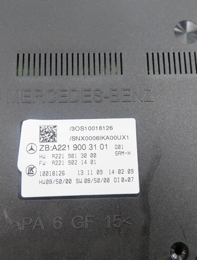 Thumbnail 6: 2010 MERCEDES S400 (W221) REAR SIGNAL ACQUISITION CONTROL MODULE SAM