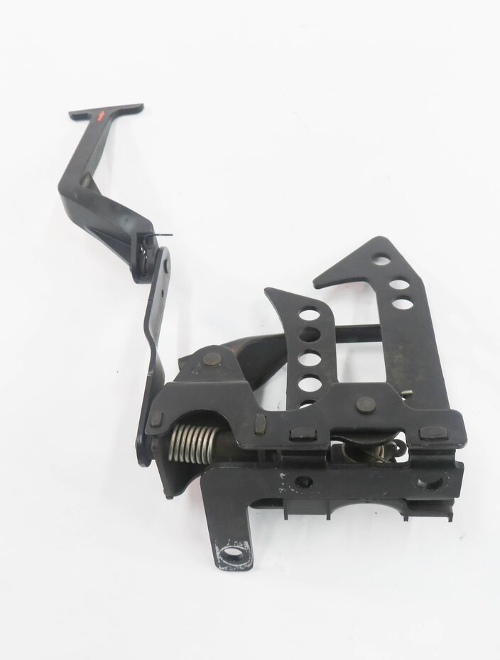 Thumbnail 5: 2010 MERCEDES S400 (W221) FRONT HOOD SAFETY LATCH CATCH HOOK RELEASE LEVER