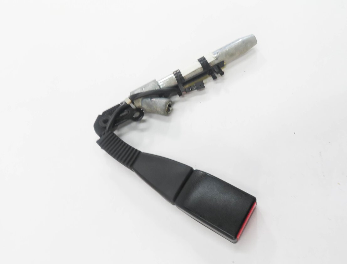 Thumbnail 3: 07-14 BMW X5 X5M X6 X6M (E70 E71) RIGHT FRONT PASSENGER SEATBELT BUCKLE RECEIVER