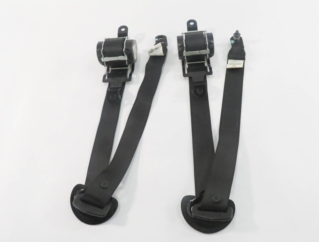 Thumbnail 2: 08 BMW X5 (E70) LEFT & RIGHT REAR 2nd SECOND ROW SEATBELT RETRACTOR SET (BLACK)