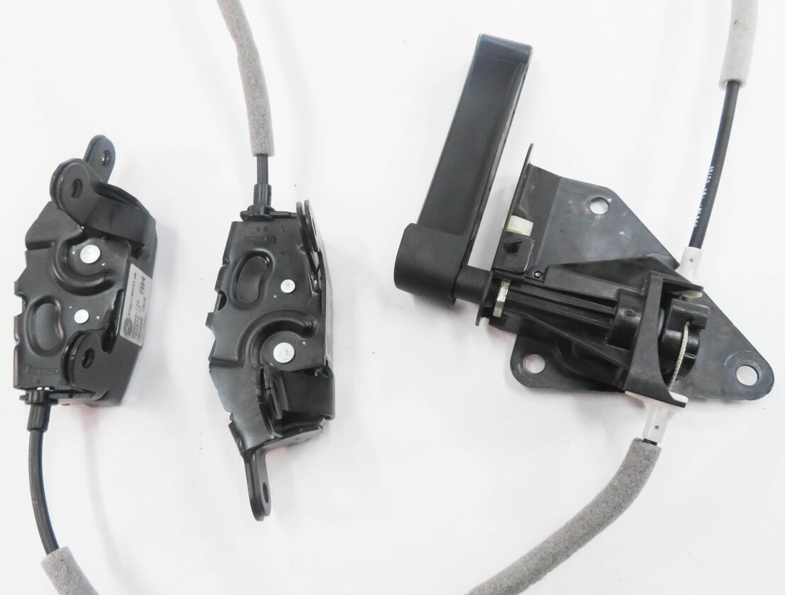 Thumbnail 6: 2008 BMW X5 (E70) REAR TRUNK TAILGATE LATCH SET w/ RELEASE HANDLE