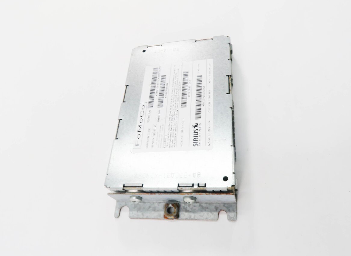Thumbnail 3: 2007-2012 LR3 / RANGE ROVER SPORT STEREO SIRIUS SATELLITE RADIO RECEIVER MODULE