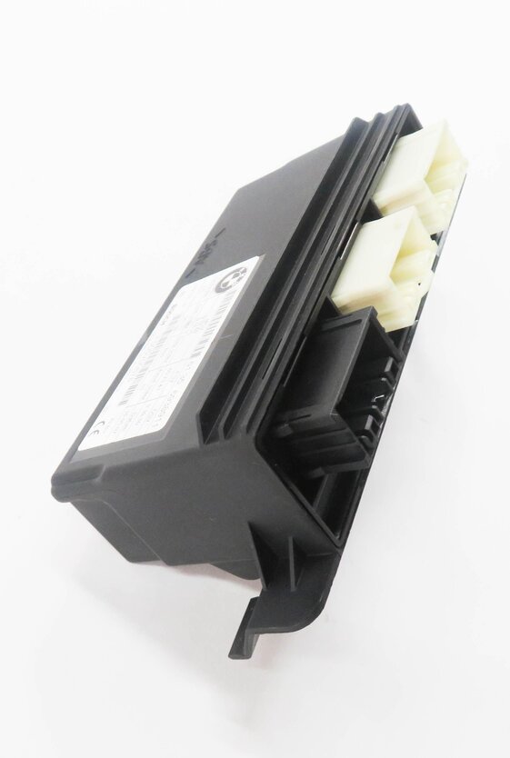 Thumbnail 3: 2007 BMW M5 ///M (E60) RIGHT FRONT PASSENGER ACTIVE SEAT BACKREST CONTROL MODULE