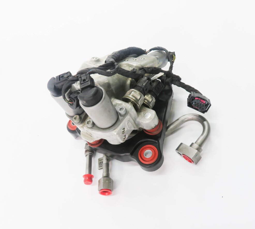Thumbnail 4: 2011 BMW 550i (F10) 4.4L N63 TWIN TURBO ENGINE - DYNAMIC DRIVE VALVE BLOCK