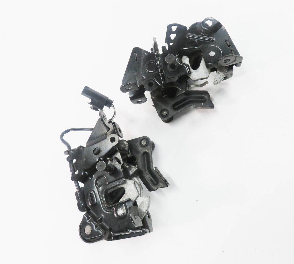 2011 BMW 550i (F10) FRONT LEFT & RIGHT LOWER HOOD LOCK LATCH SET-2