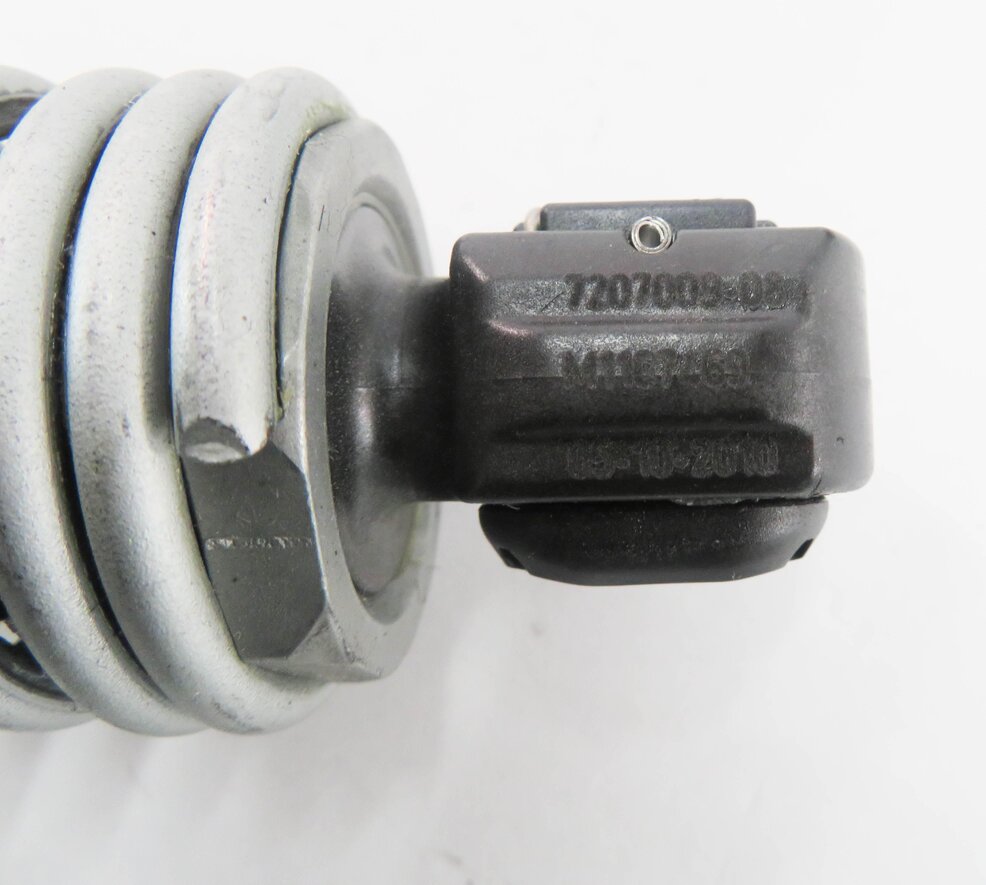 Thumbnail 6: 2011 BMW 550i (F10) REAR LEFT & RIGHT ELECTRIC TRUNK SHOCK STRUT SET-2