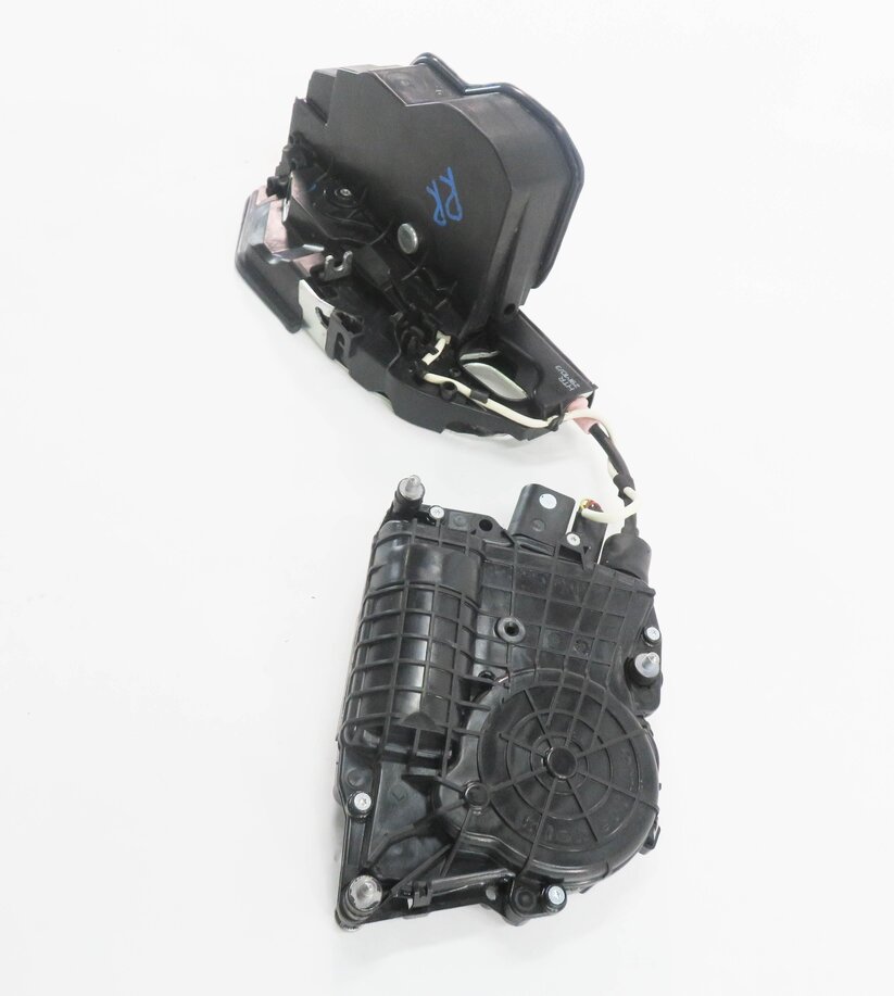 Thumbnail 3: 2011-2016 BMW 528i 535i 550i M5 (F10) RIGHT REAR DOOR LOCK LATCH (SOFT CLOSE)
