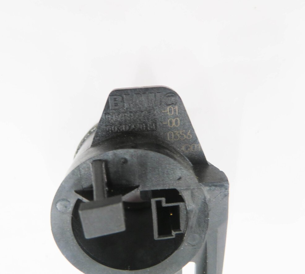 Thumbnail 6: 2011 BMW 550i (F10) IGNITION SWITCH IMMOBILIZER KEY SENSOR