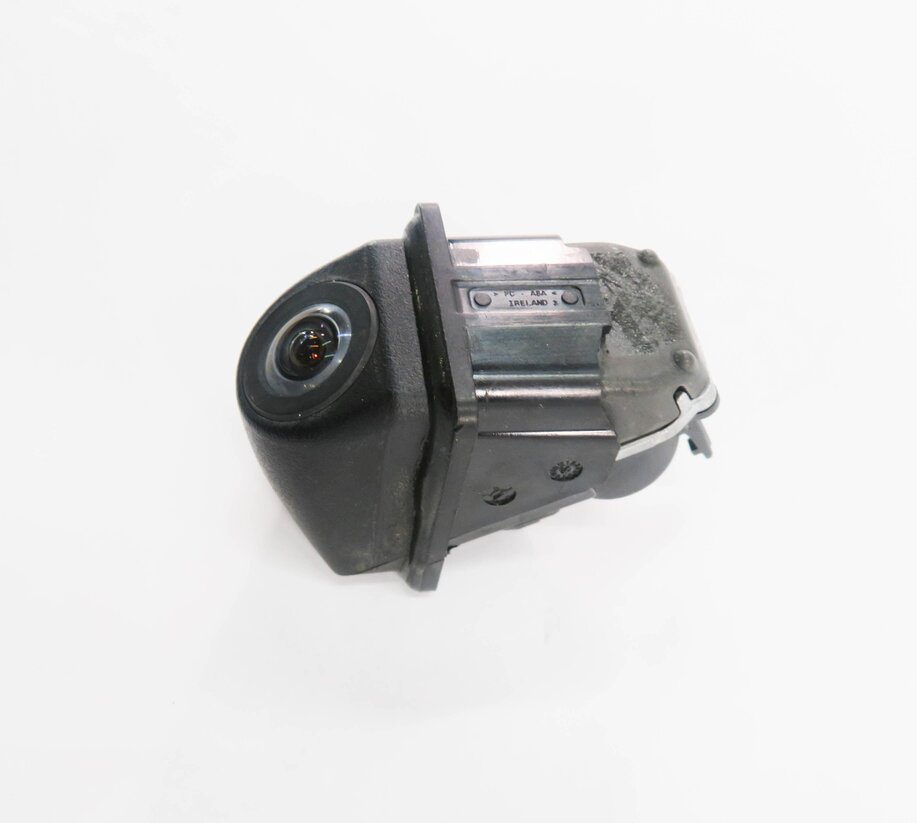 Thumbnail 5: 2009-2018 BMW 2 / 3 / 4 / 5 / 7 / M5 / X3 / X5 / X6 SERIES BACKUP REVERSE CAMERA