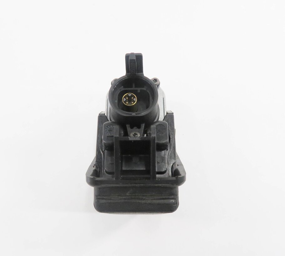 Thumbnail 6: 2009-2018 BMW 2 / 3 / 4 / 5 / 7 / M5 / X3 / X5 / X6 SERIES BACKUP REVERSE CAMERA