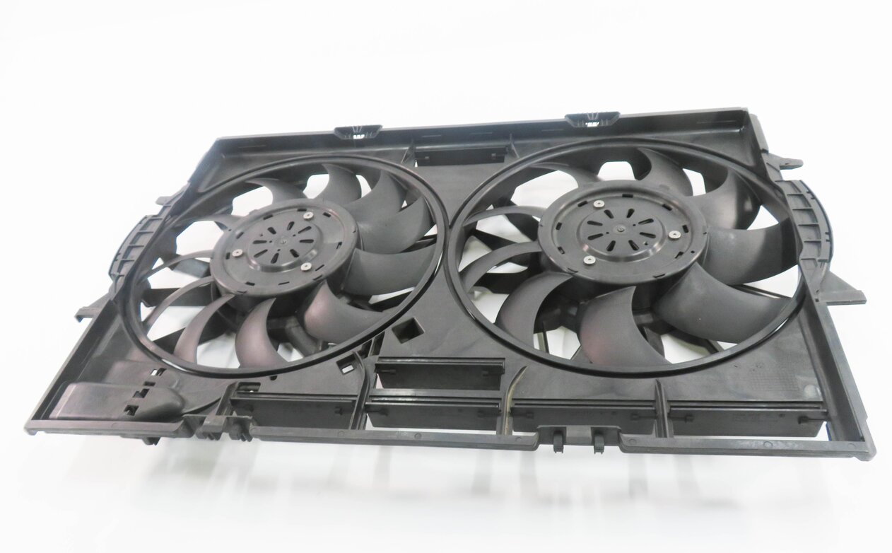 Thumbnail 2: 2011-2014 AUDI A8 (D4 4H) 4.2L / 6.3L ENGINE - RADIATOR COOLING FAN