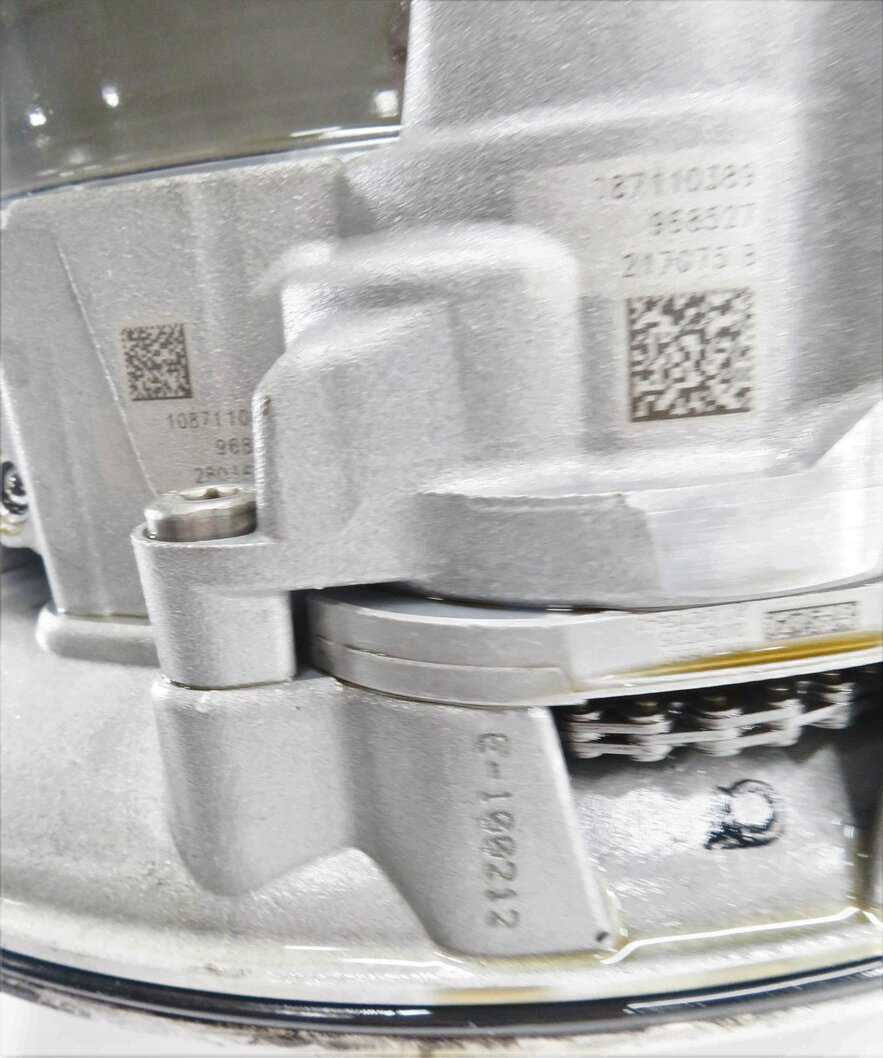 Thumbnail 8: 2010-2012 BMW 550i 550iGT (F07 F10) 4.4L N63 8HP-70 A/T TRANSMISSION VALVE BODY