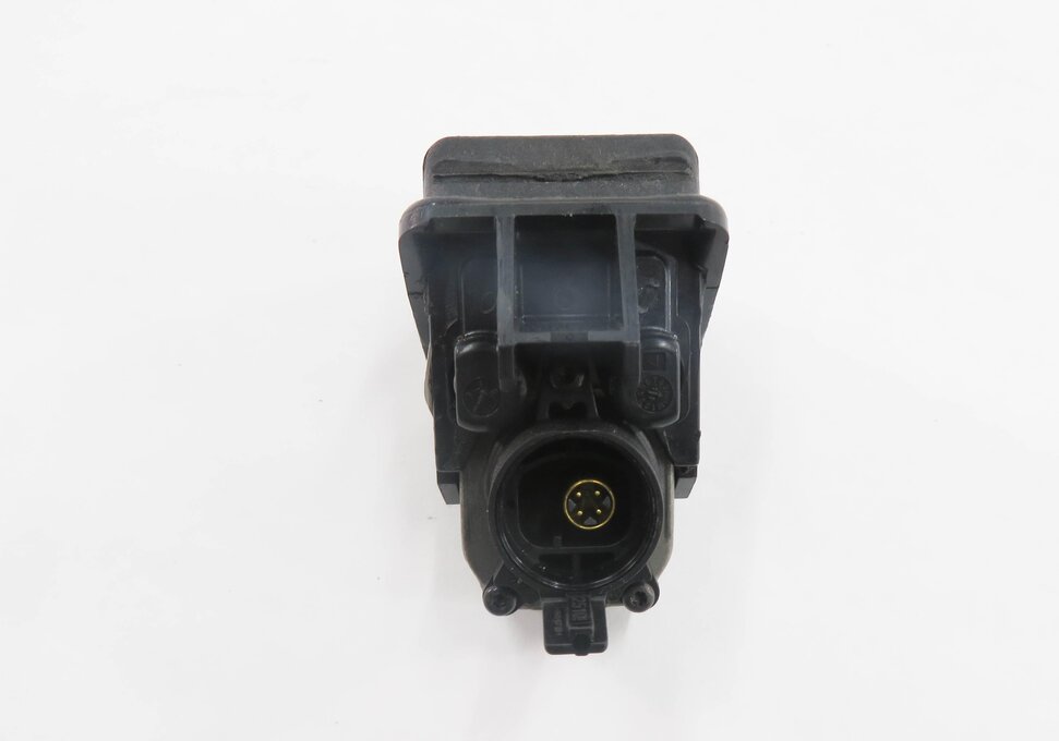 Thumbnail 7: 2009-2018 BMW 2 / 3 / 4 / 5 / 7 / M5 / X3 / X5 / X6 SERIES BACKUP REVERSE CAMERA