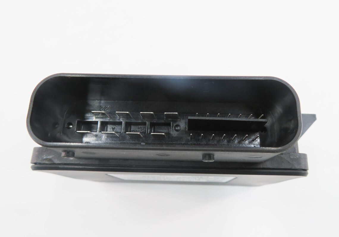 Thumbnail 6: 11-19 BMW 528i 535i 550i 640i 650i M5 M6 X3 X4 - PARKING BRAKE CONTROL MODULE