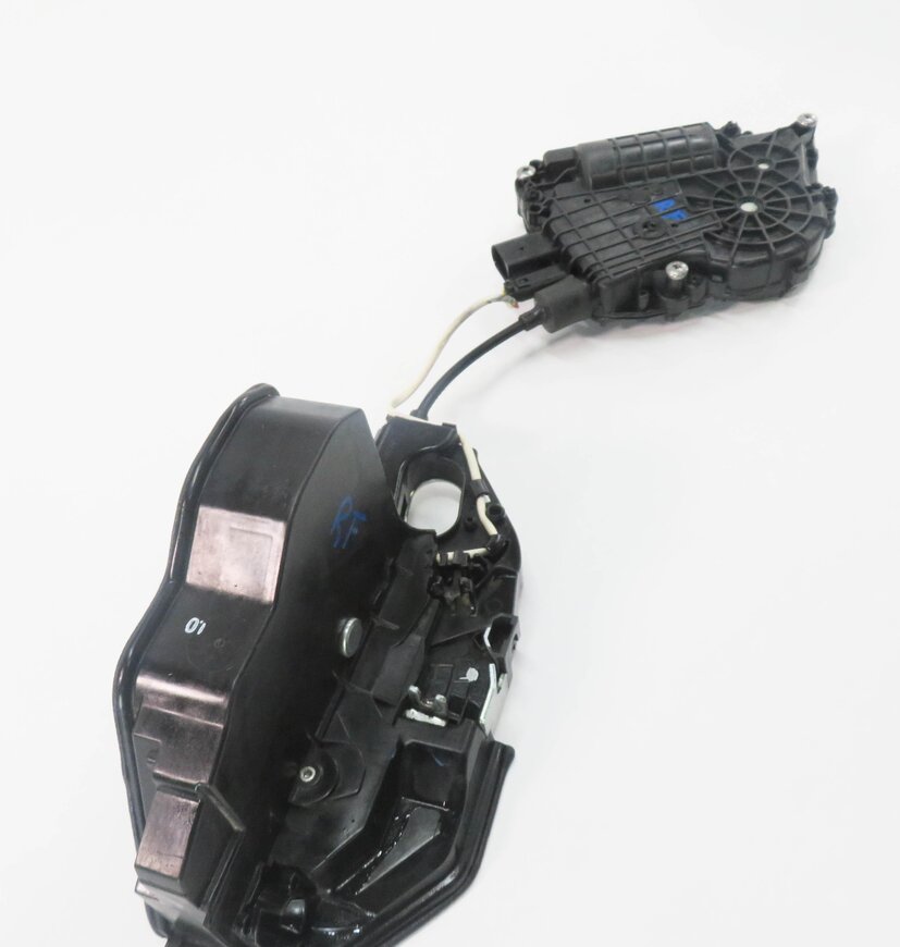 Thumbnail 4: 10-16 BMW 528i 535i 550i 750i 760i (F01 F10) RIGHT FRONT DOOR LATCH (SOFT CLOSE)