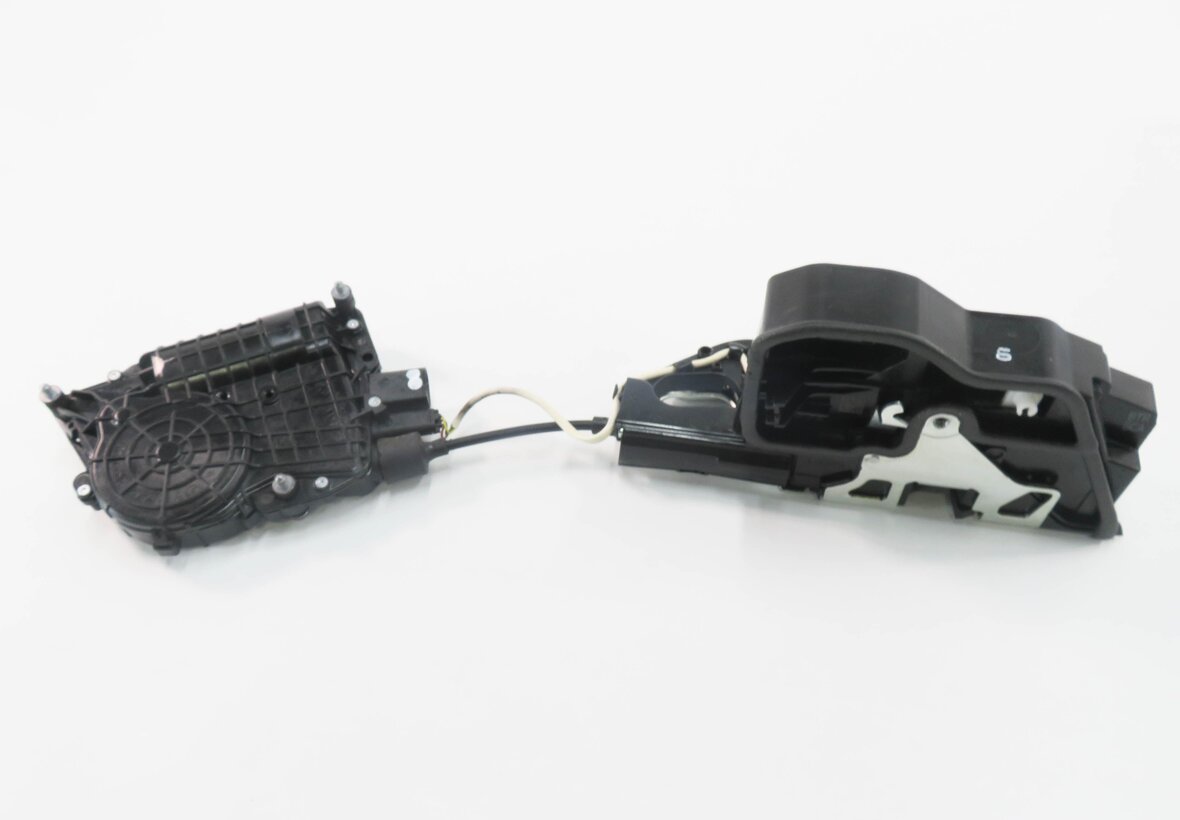 Thumbnail 5: 10-16 BMW 528i 535i 550i 750i 760i (F01 F10) RIGHT FRONT DOOR LATCH (SOFT CLOSE)