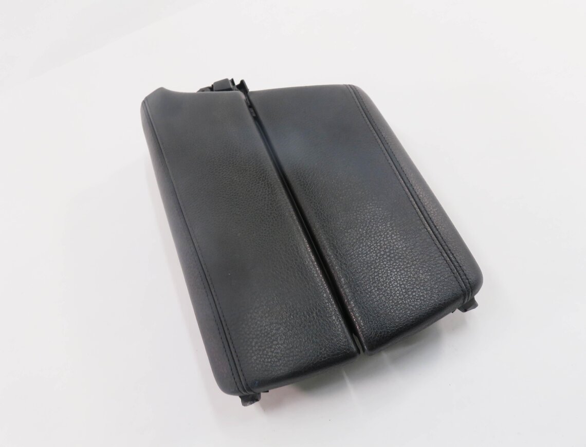 12-16 BMW 528i 535i 550i (F10) FRONT CENTER CONSOLE ARM REST COMPARTMENT (BLACK)