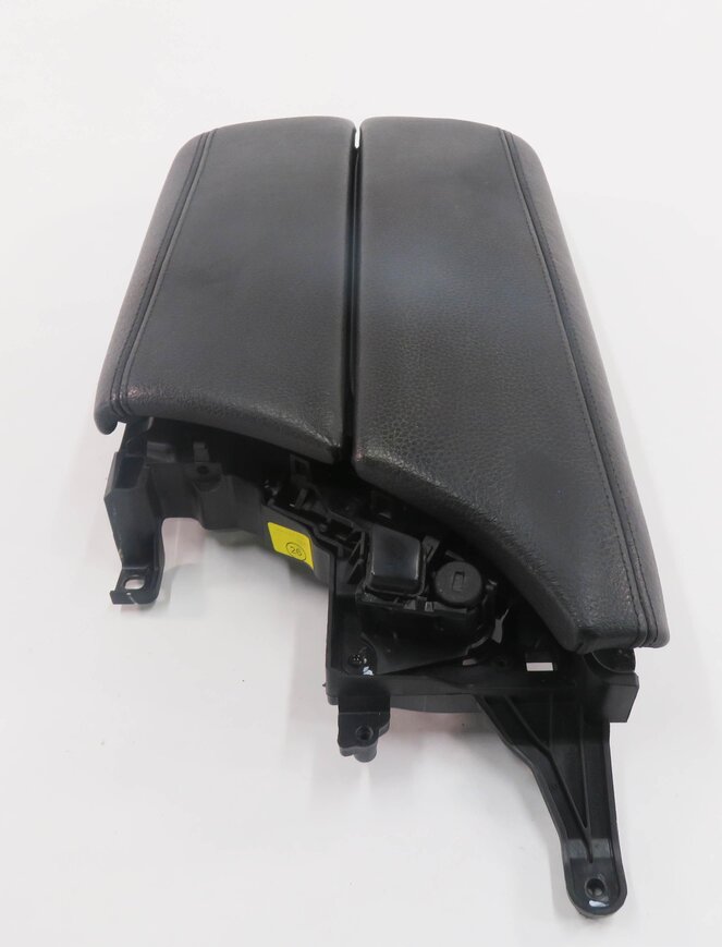 Thumbnail 5: 12-16 BMW 528i 535i 550i (F10) FRONT CENTER CONSOLE ARM REST COMPARTMENT (BLACK)