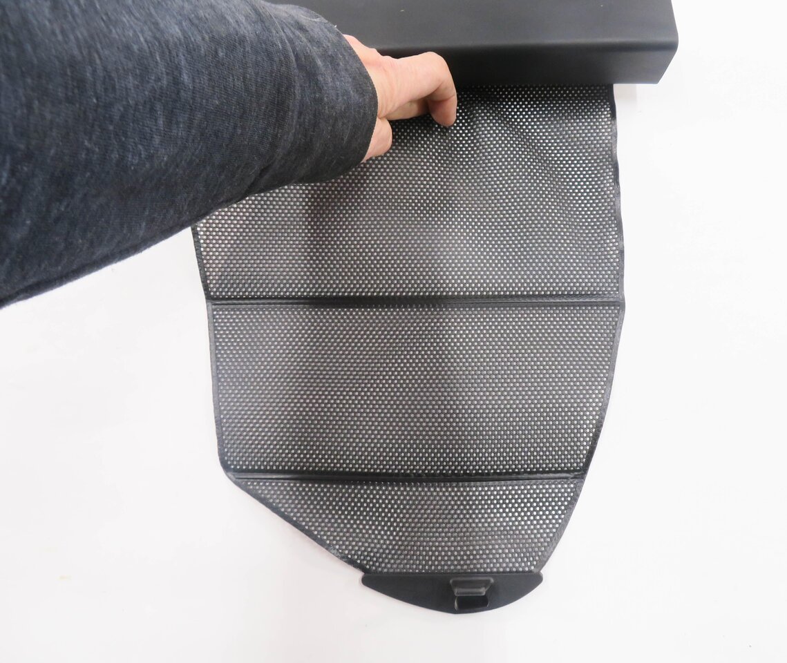 Thumbnail 7: 11-16 BMW 528i 535i 550i (F10) RIGHT REAR DOOR QUARTER WINDOW SUNSHADE SCREEN