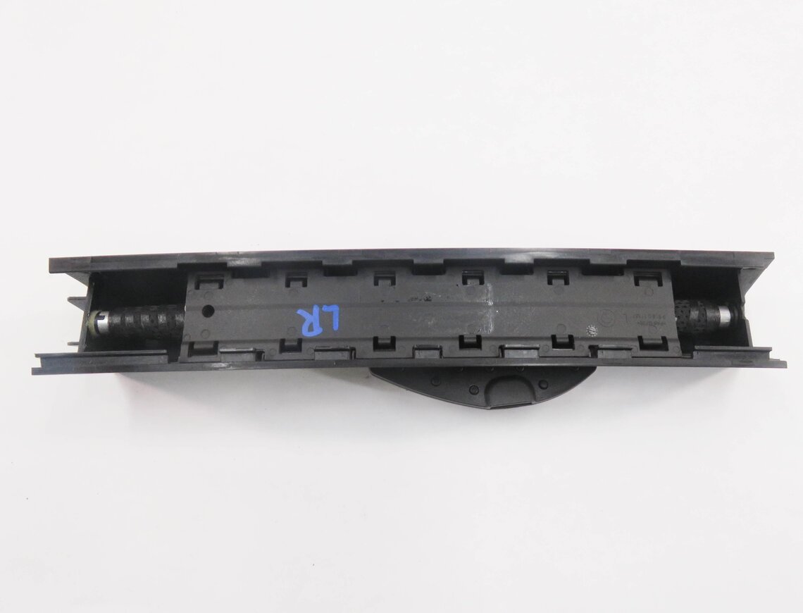 Thumbnail 5: 2011-2016 BMW 528i 535i 550i (F10) LEFT REAR DOOR QUARTER WINDOW SUNSHADE SCREEN