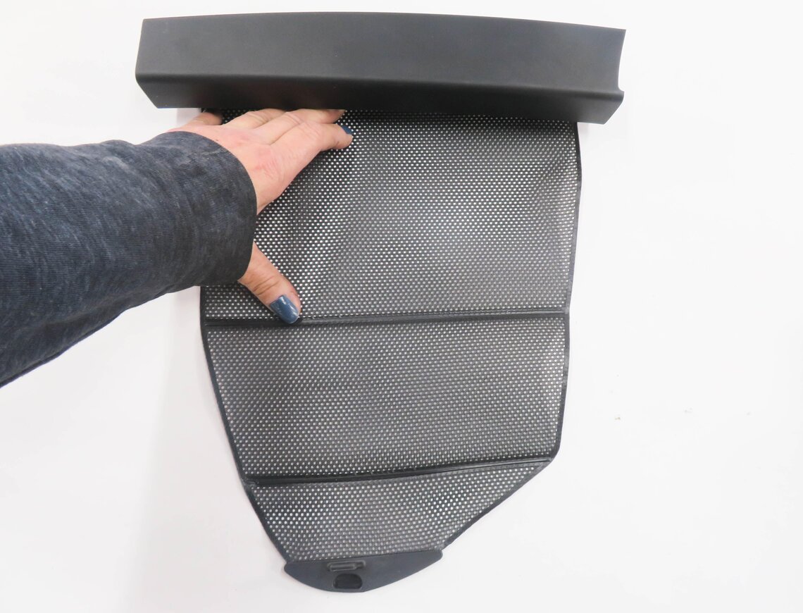 Thumbnail 7: 2011-2016 BMW 528i 535i 550i (F10) LEFT REAR DOOR QUARTER WINDOW SUNSHADE SCREEN