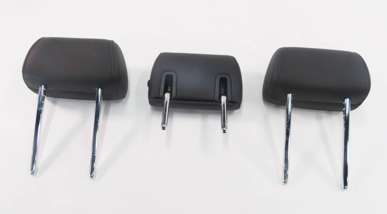 Thumbnail 7: 2012 BMW 550i (F10) REAR SEAT HEADREST SET-3 (BLACK DAKOTA LEATHER LCSW)