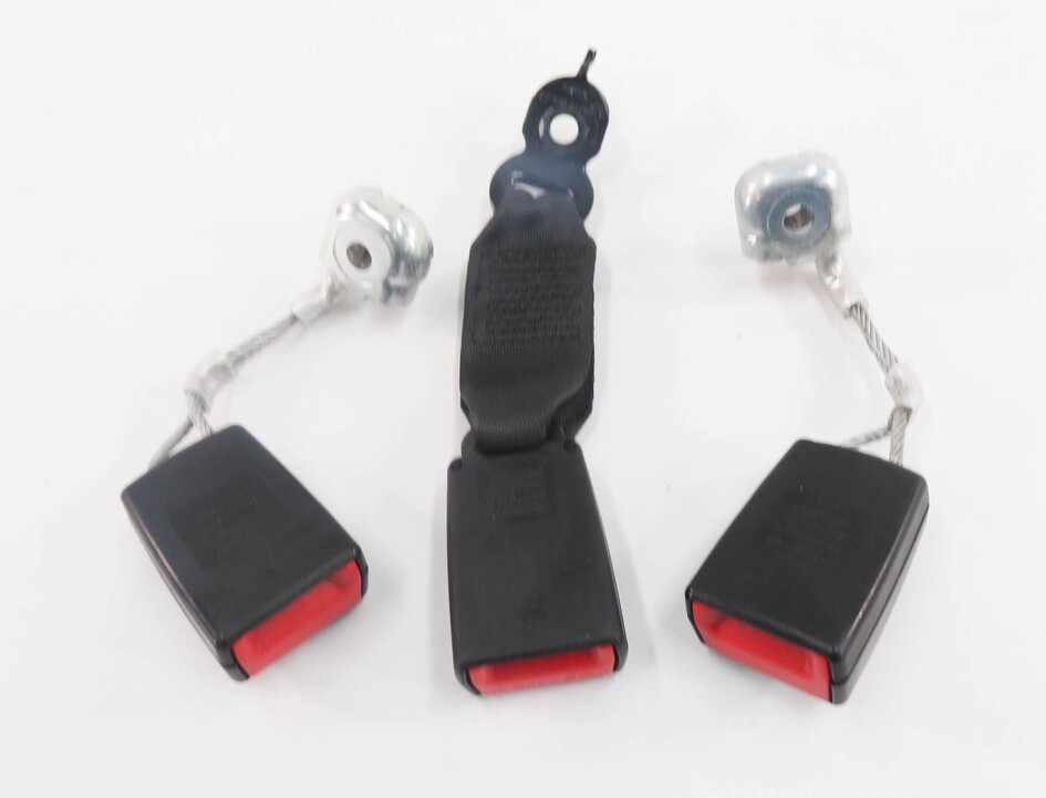 Thumbnail 6: 2012 BMW 550i (F10) REAR SEAT SEATBELT BUCKLE RECEIVER SET-3 (BLACK)