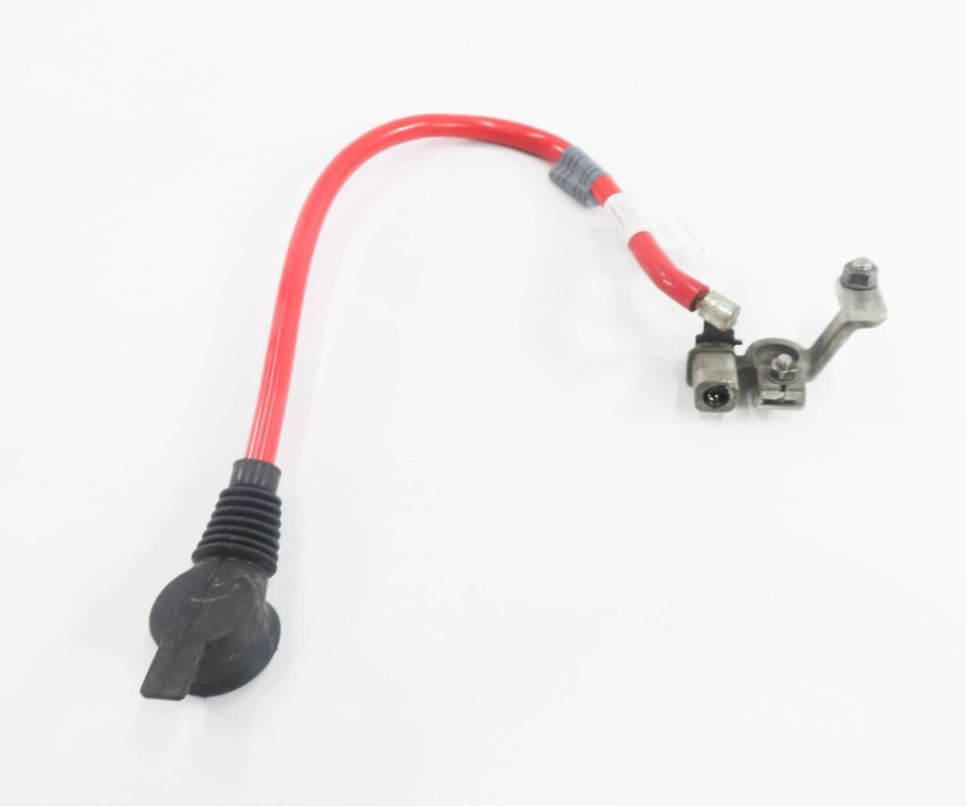 Thumbnail 2: 2012 BMW 550i (F10) POSITIVE BATTERY CABLE SRS