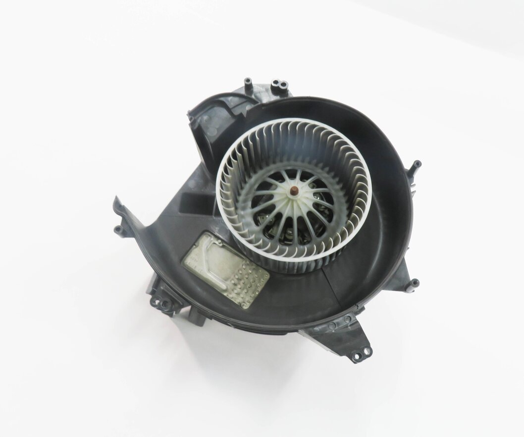 09-18 BMW 528i 535i 550i 640i M6 740i 750i 760i (F01 F06 F10 F12) BLOWER MOTOR