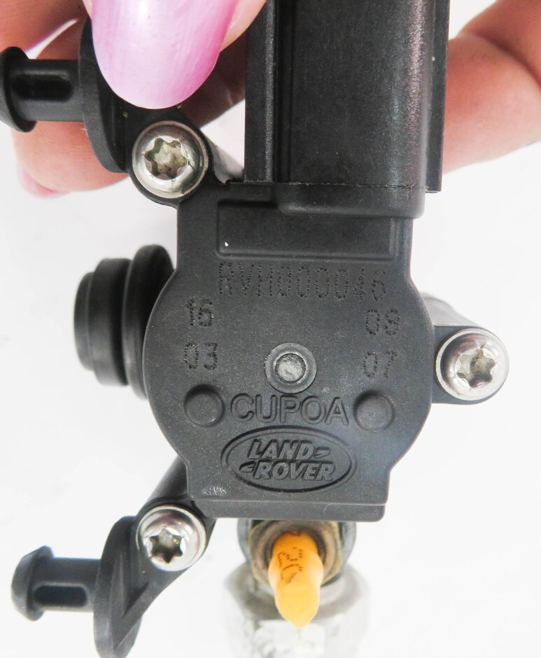 Thumbnail 11: 2007 RANGE ROVER SPORT (L320) AIR SUSPENSION VALVE BLOCK SET-3
