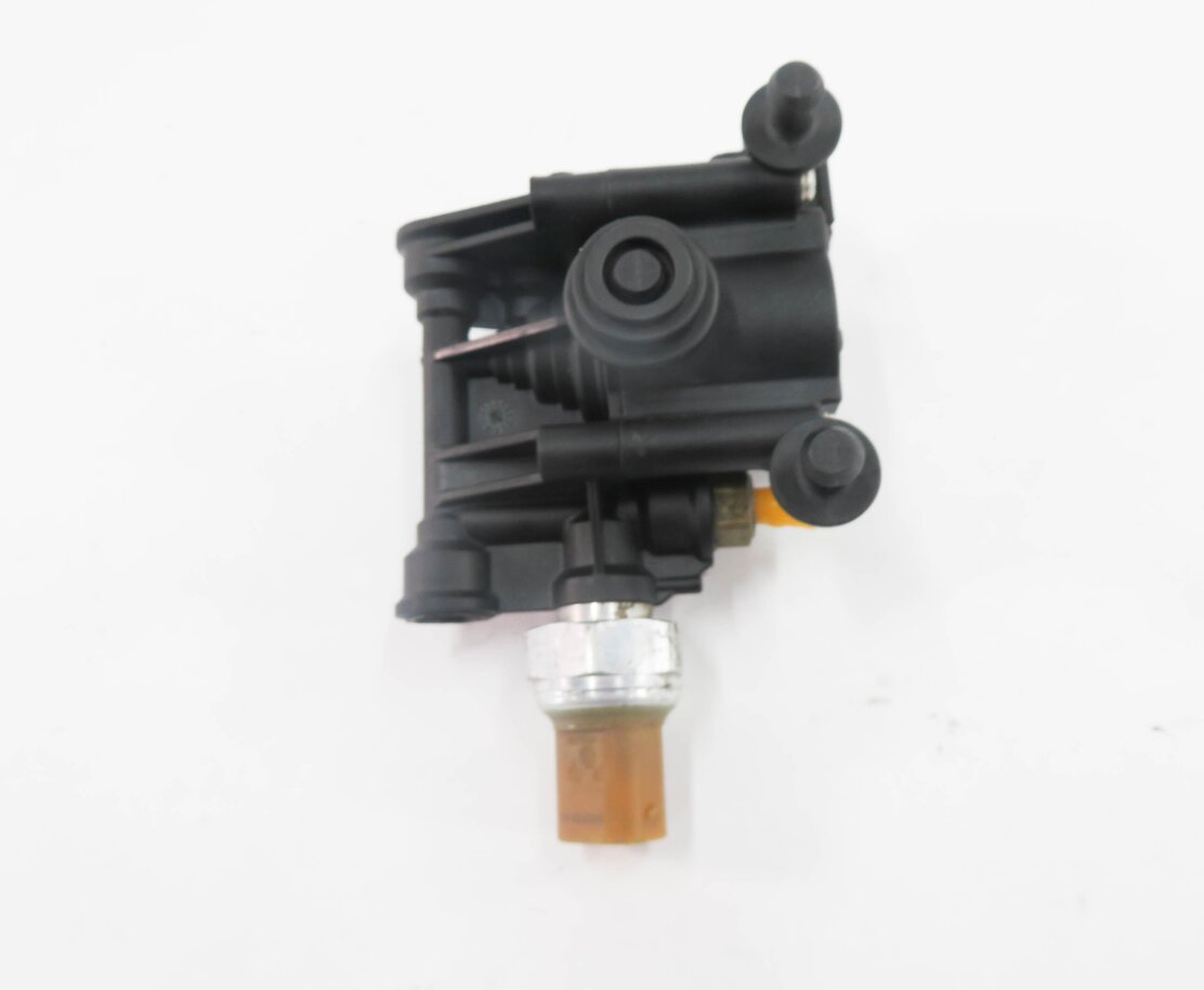 Thumbnail 9: 2007 RANGE ROVER SPORT (L320) AIR SUSPENSION VALVE BLOCK SET-3