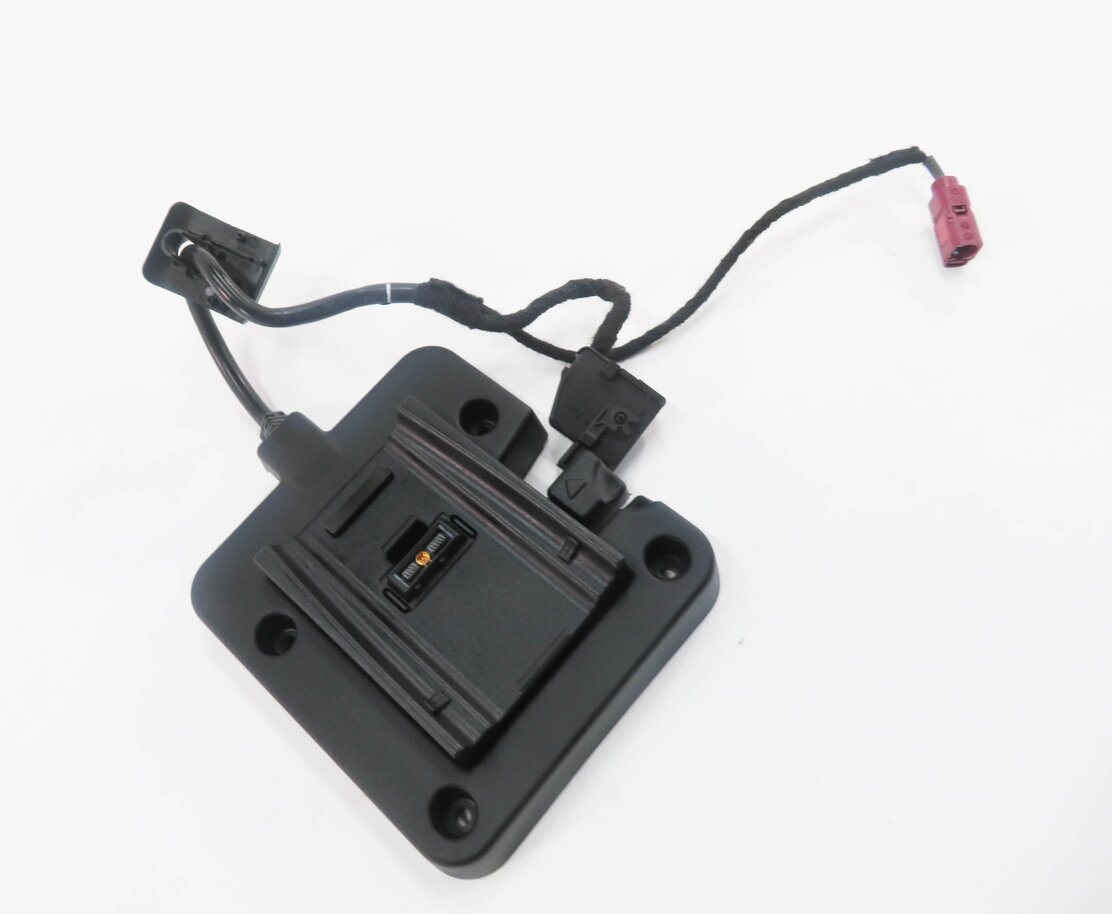 2007 RANGE ROVER SPORT (L320) FRONT CENTER CONSOLE PHONE DOCK CHARGER CRADLE