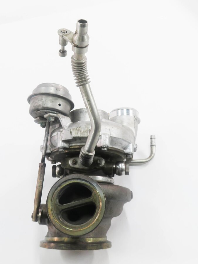 Thumbnail 6: 2010-2014 BMW X5M X6M ///M (E70 E71) 4.4L S63 V8 ENGINE - RIGHT TURBOCHARGER