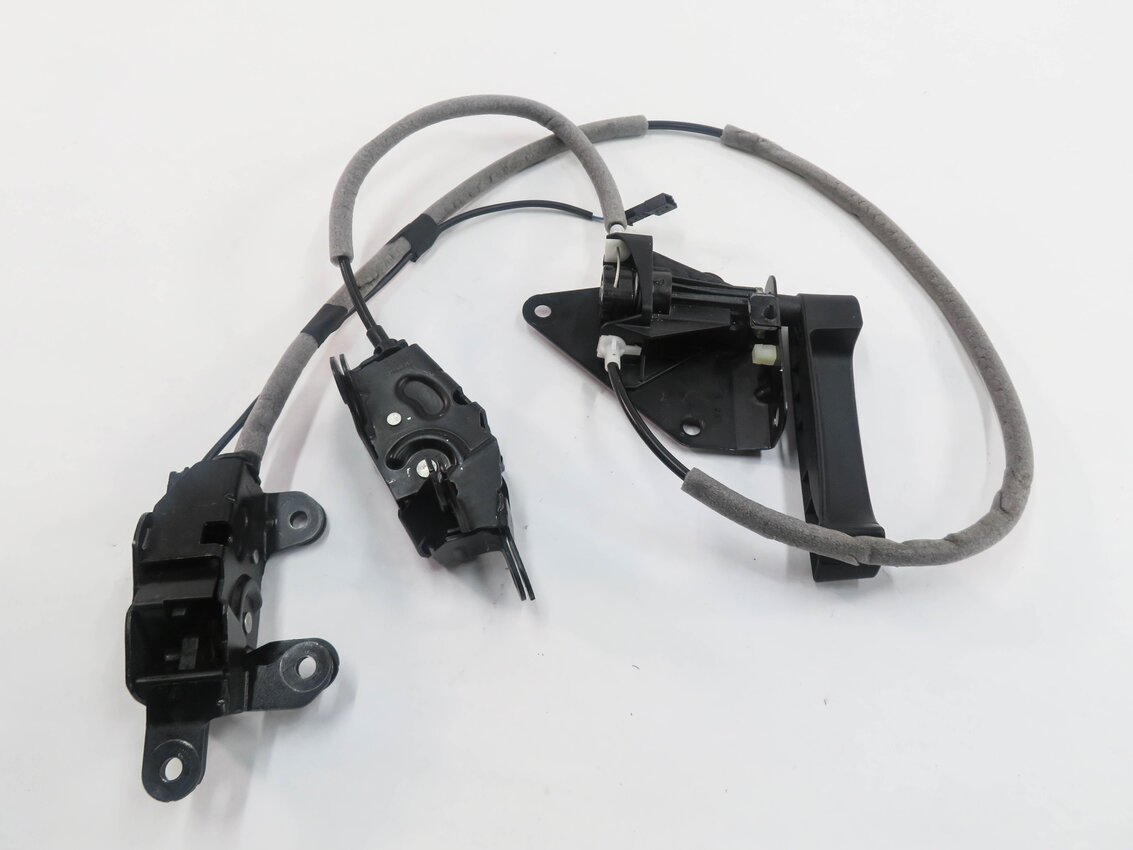 Thumbnail 2: 2012 BMW X5M ///M (E70) REAR TAILGATE LOCK LATCH SET w/ HANDLE
