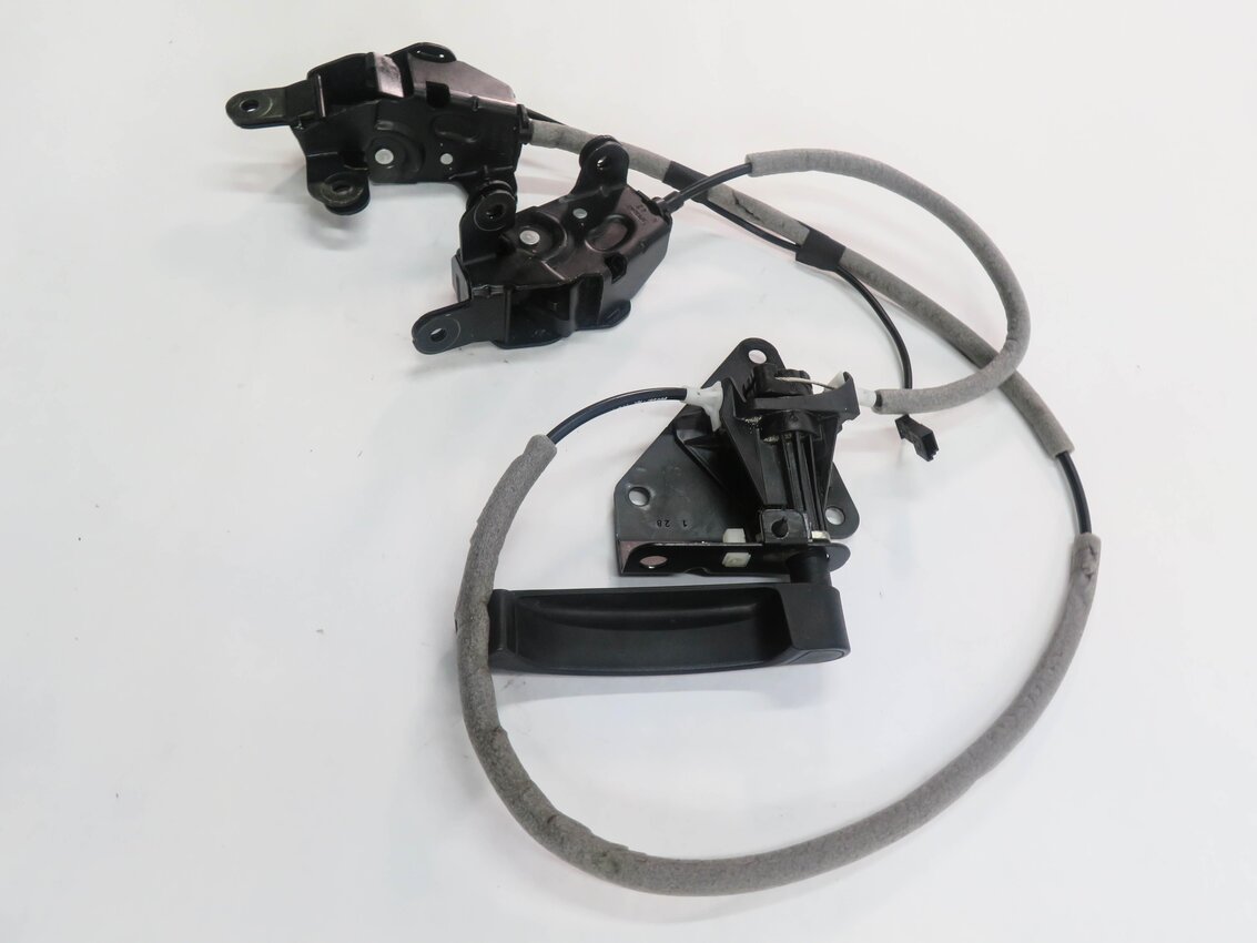 Thumbnail 4: 2012 BMW X5M ///M (E70) REAR TAILGATE LOCK LATCH SET w/ HANDLE
