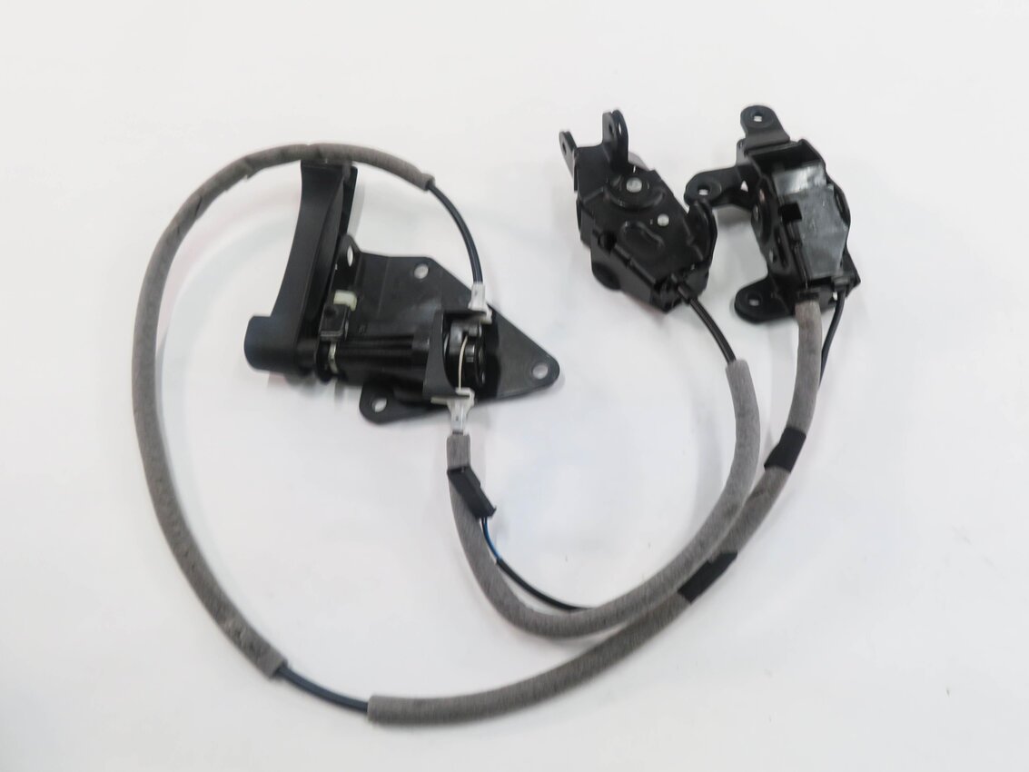 Thumbnail 5: 2012 BMW X5M ///M (E70) REAR TAILGATE LOCK LATCH SET w/ HANDLE