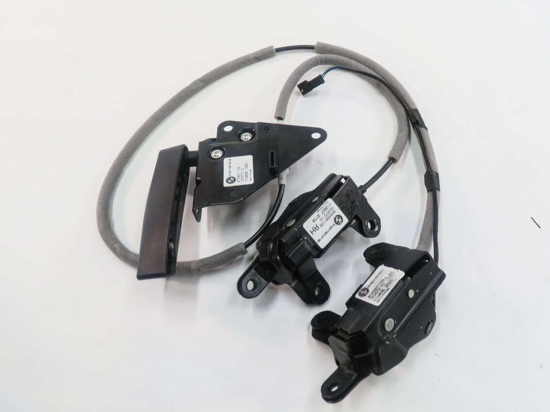 Thumbnail 6: 2012 BMW X5M ///M (E70) REAR TAILGATE LOCK LATCH SET w/ HANDLE