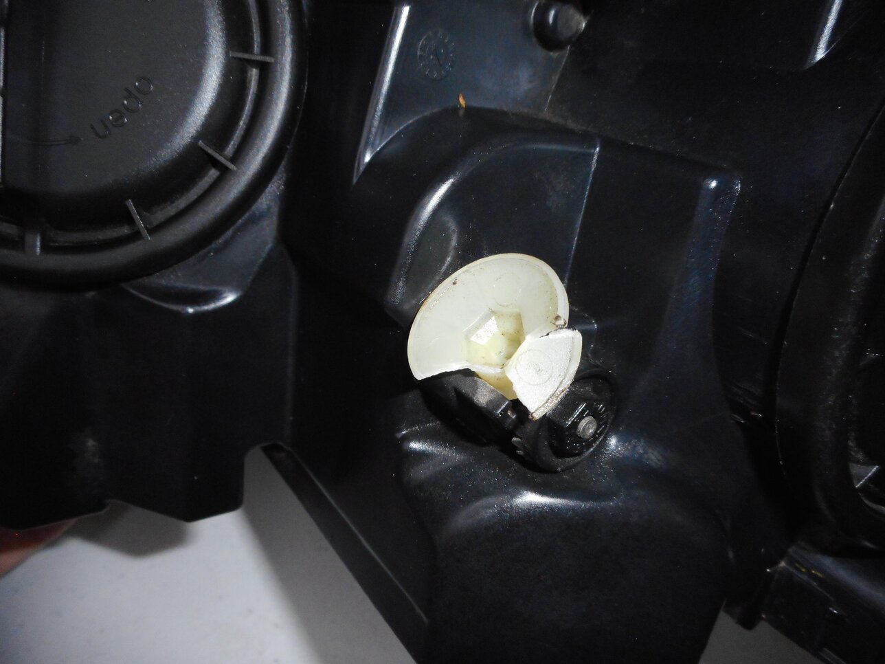 Thumbnail 6: 2010-2013 BMW X5M ///M (E70) RIGHT FRONT ADAPTIVE XENON HID HEADLIGHT LIGHT LAMP